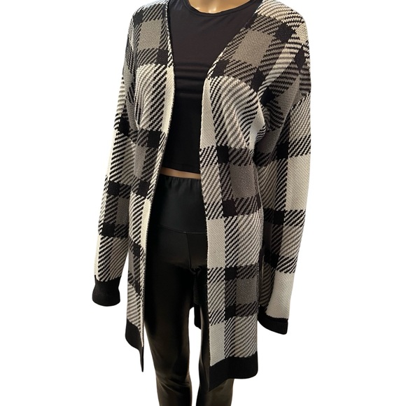 Elegant and cozy plaid cardigan - Picture 9 of 9